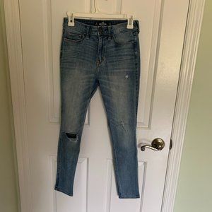 Hollister Classic Stretch High-Rise Super Skinny Jeans